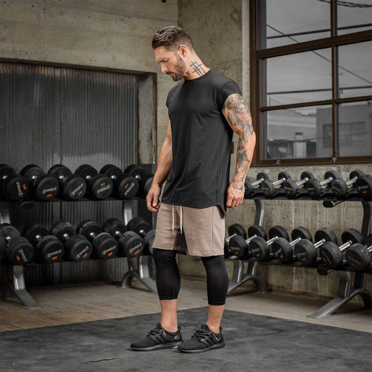 Sleeveless T-shirt
