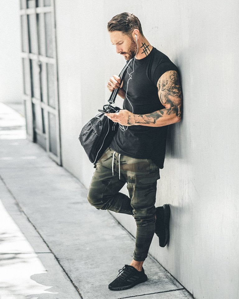 Sleeveless T-shirt