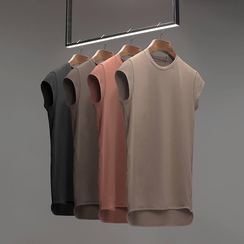 Sleeveless T-shirt